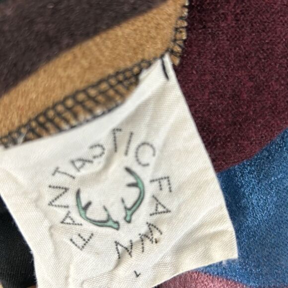 Women’s FANTASTIC FAWN shirt top sweater size large bull Texas stripes r… - Picture 4 of 5